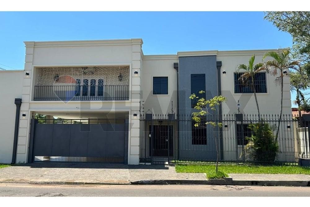 Residencia en esquina en Luque, foto 4