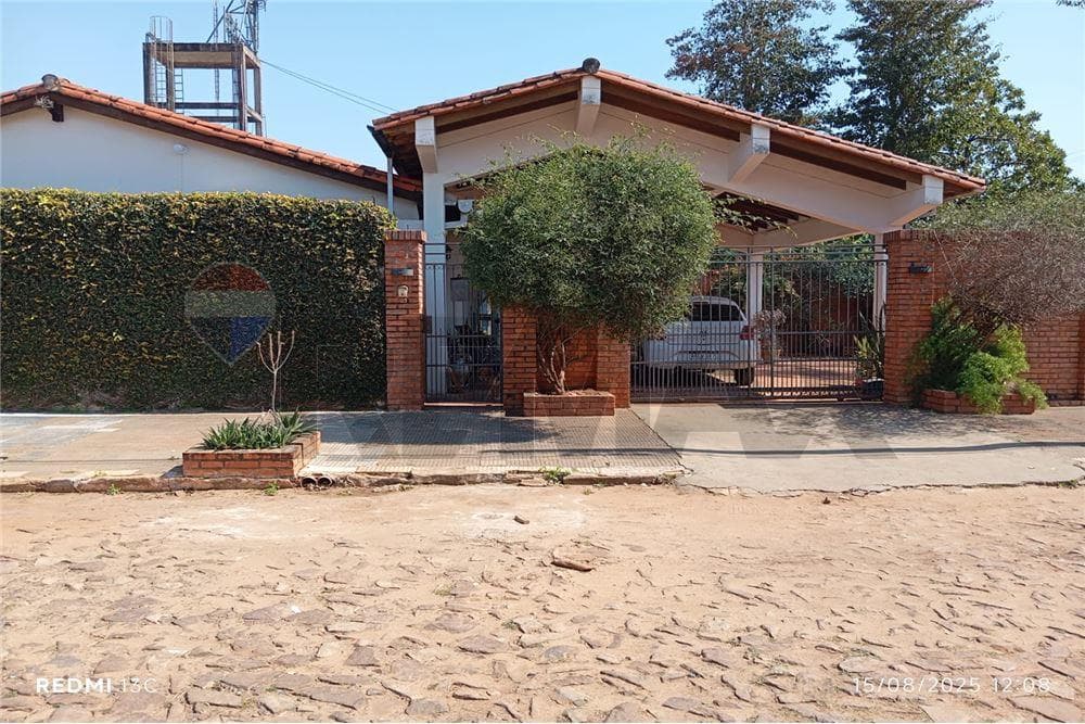 Casa - Alquiler - Fernando de la Mora, Paraguay