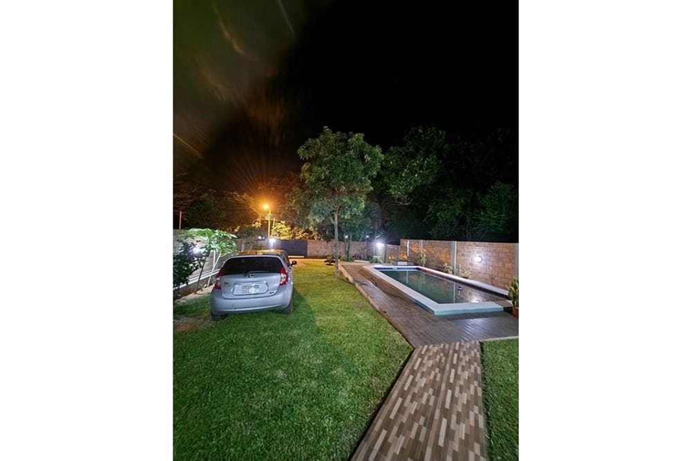 de Casa con Piscina Itauguá”, foto 3