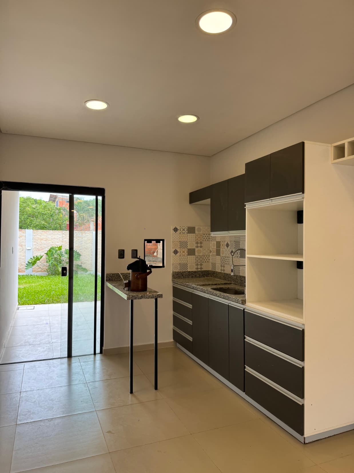 En venta casa tipo chalet a estrenar en Luque — foto 4