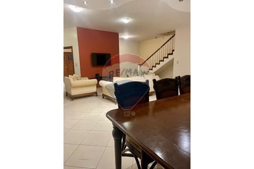Casa de 4 Habitaciones en Asunción Bº Ycua Satí 12 X 40, foto 4