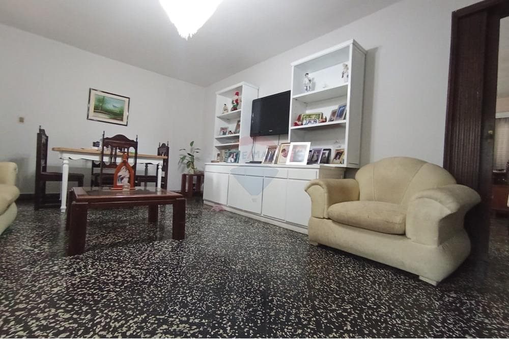 En venta casa con deposito vista alegre asuncion, foto 4