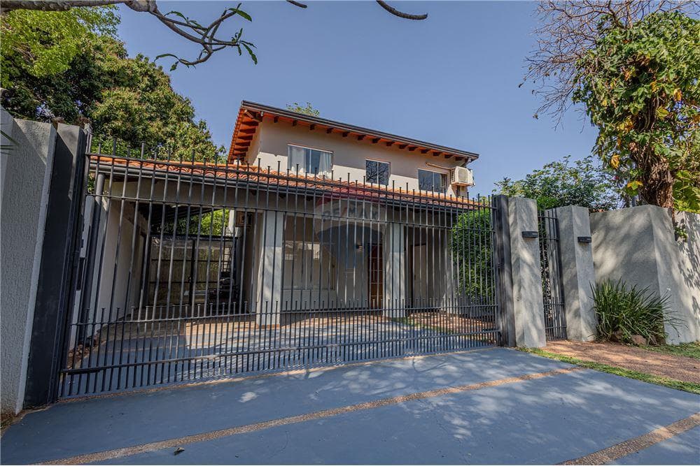 Hermosa Casa Moderna en Venta Luque, Zona Conmebol, foto 2