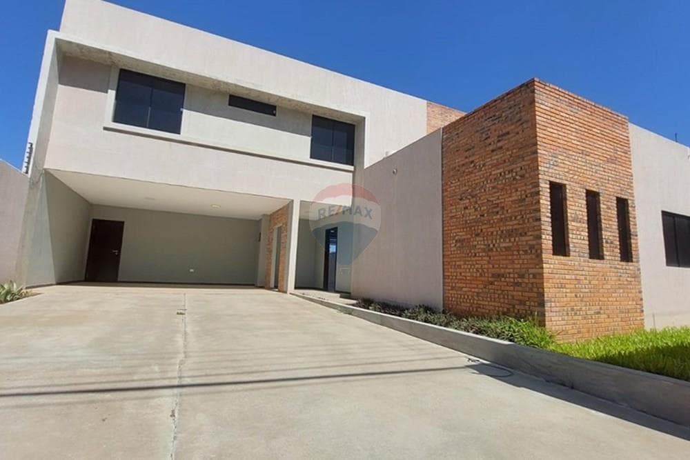 En venta casa en Luque