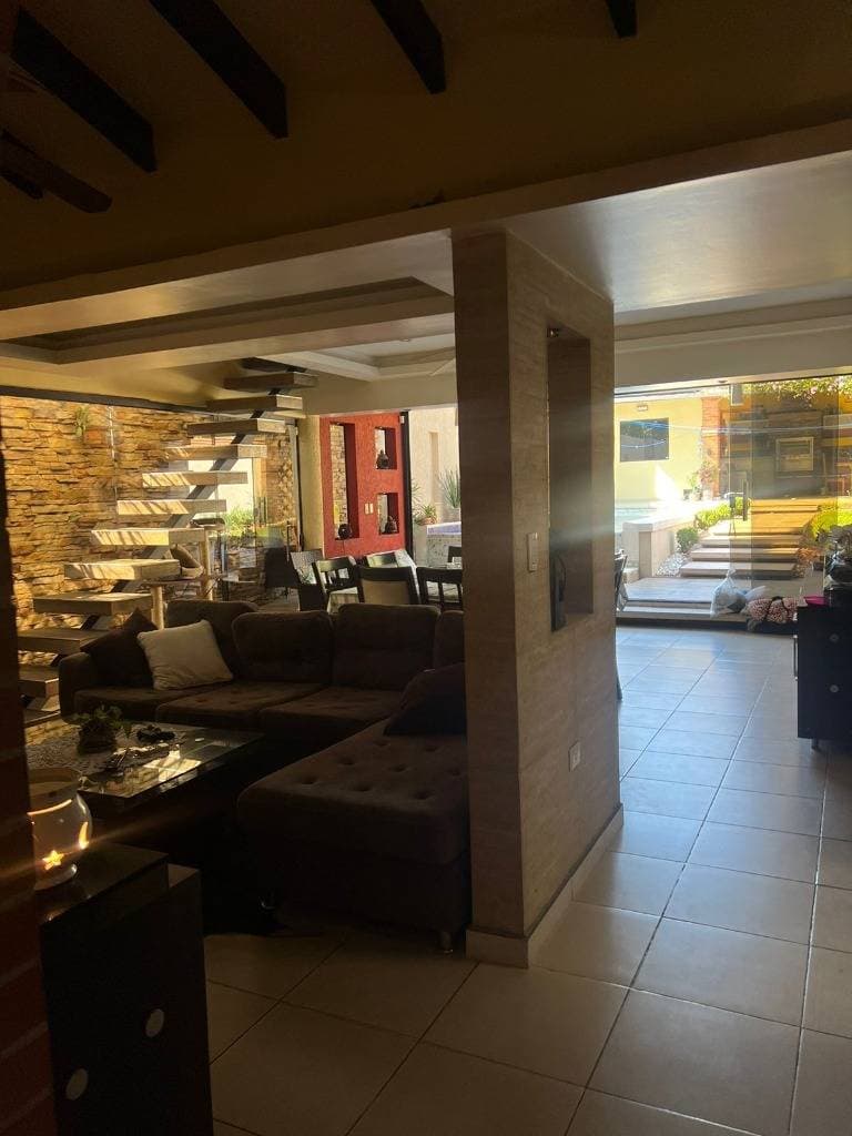 En venta amplia propiedad en San Lorenzo, foto 4