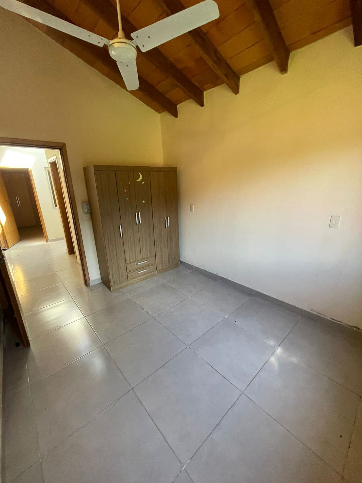 Casa en Villa Elisa — foto 5