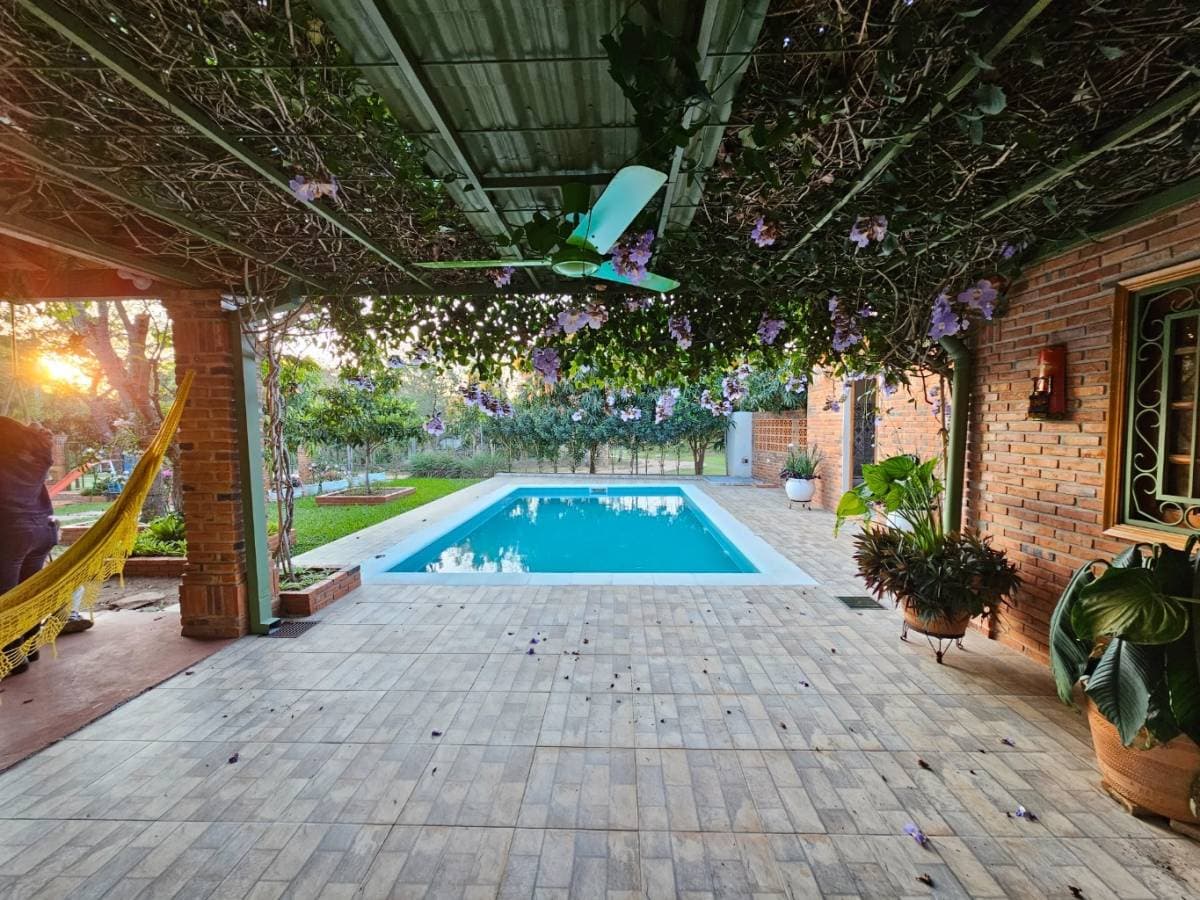 Casa en Venta 6 dormitorios - San Bernardino, Cordillera, foto 2