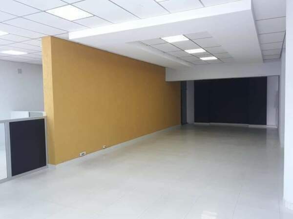 En venta propiedad de 750 m2 en el corazón de Villa Morra, foto 3