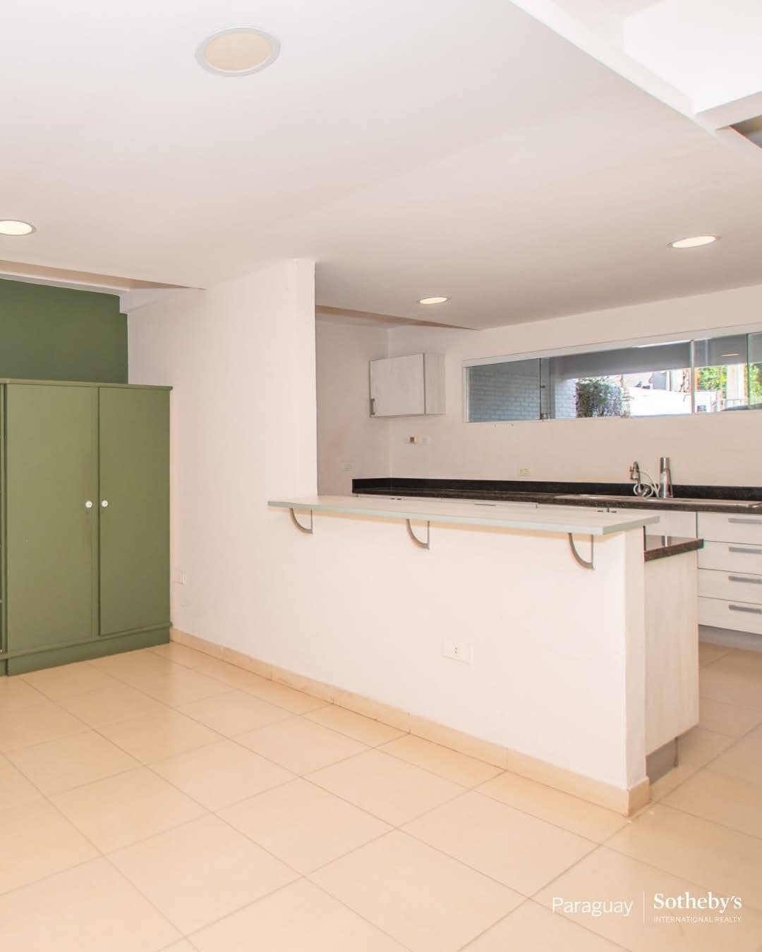 550.000 usd - hermosa y amplia residencia en mburucuyá, foto 3