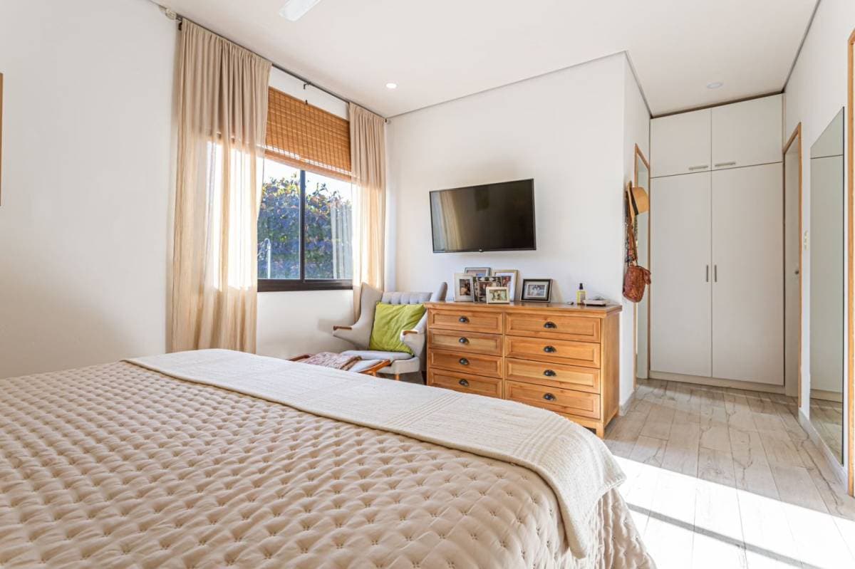 Duplex de 3 dormitorios en suite en pozo - barrio mburucuya — foto 5