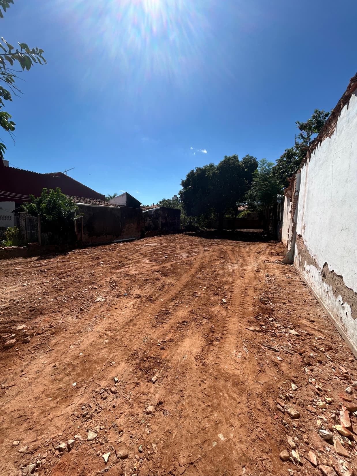 Terreno para inversion en barrio Las Lomas