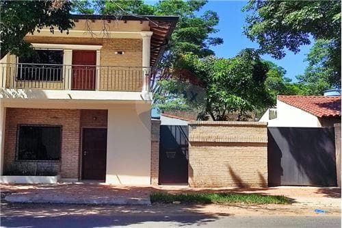 Vendo duplex en Fernando de la Mora