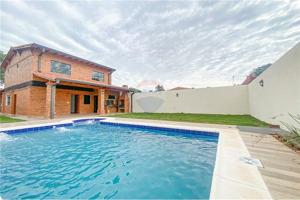 Casa con Piscina a Estrenar en Villa Elisa, foto 2