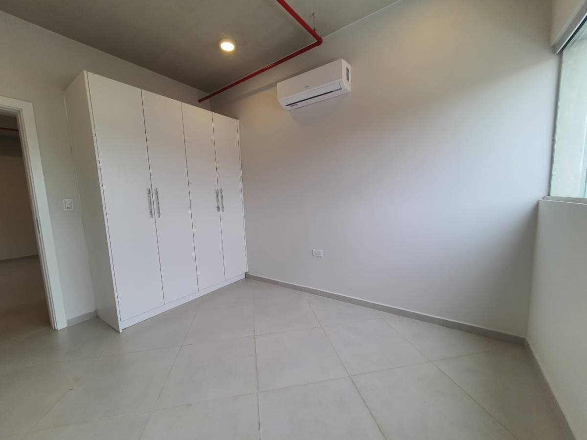 Alquilo depto. De 2 dorm. 79,3m2 - zona centrica de Luque