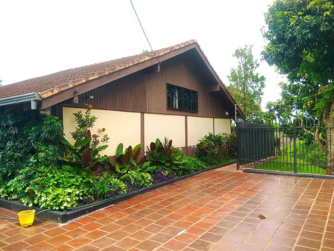 Casa En Hernandarias - Con Gran Terreno, foto 2