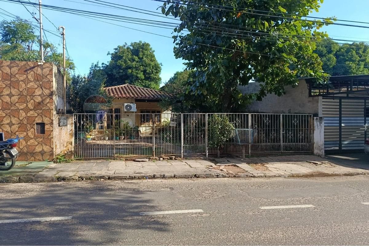Vendo propiedad en zona parque 14 1/2