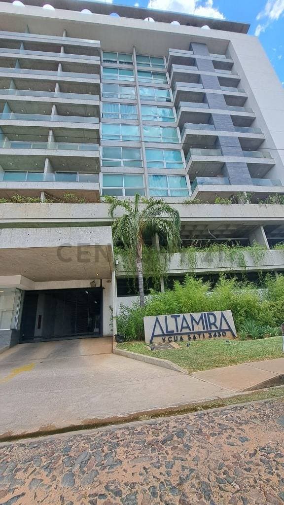 En venta dpto de 2 dorm en altamira Ycuá Satí — foto 1