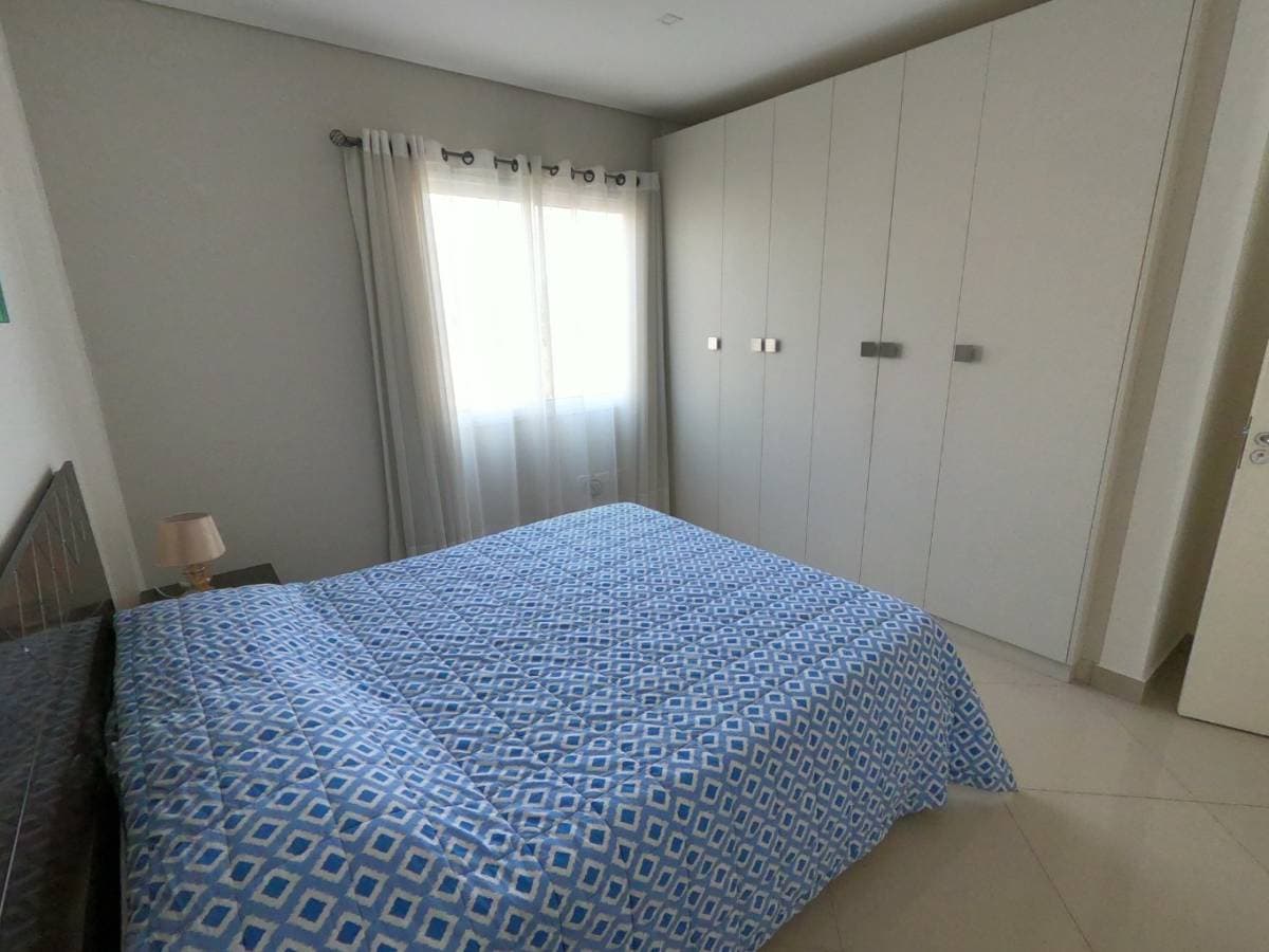 Amplio departamento amoblado en barrio Villa Morra, foto 4
