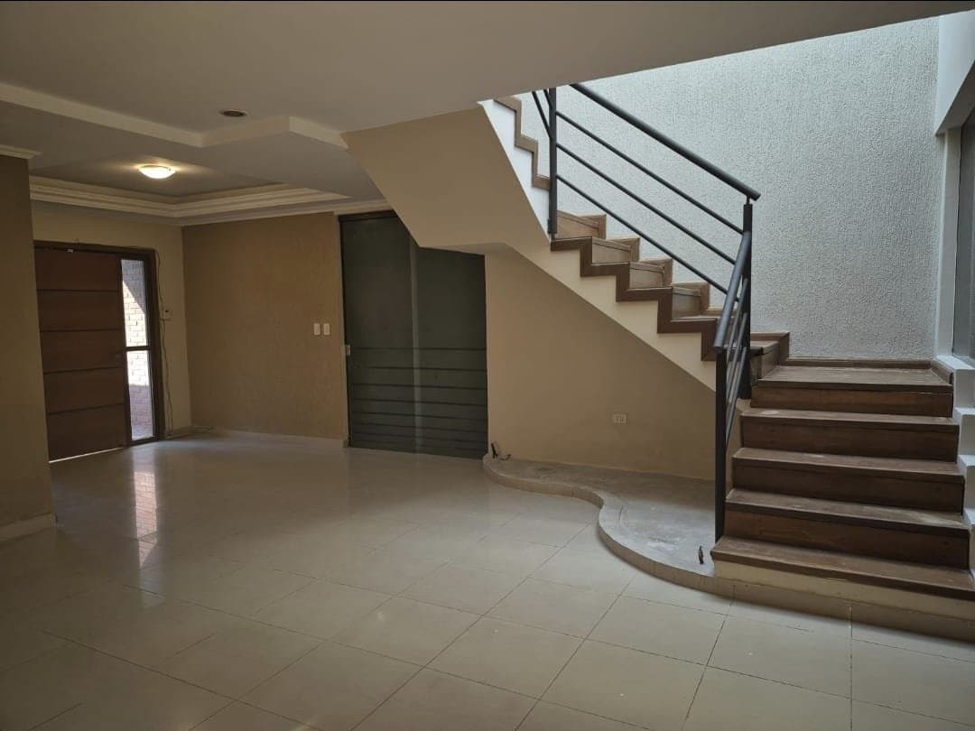 Casa de 4 dormitorio bº itaenramada - zona yacht, foto 3