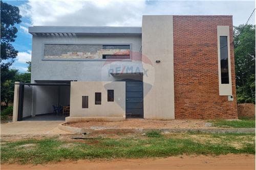 Hermosa casa con piscina en Luque!!, foto 2