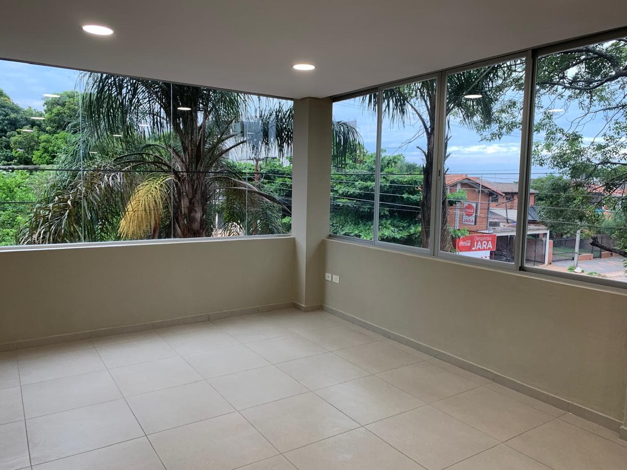 Hermoso y Moderno Triplex con Patio y Parrilla, foto 1