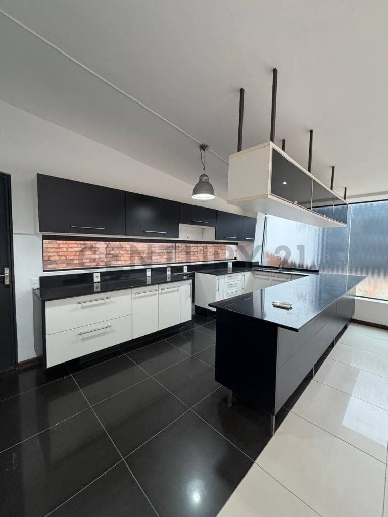 CASA EN VENTA Fernando de la Mora, foto 3