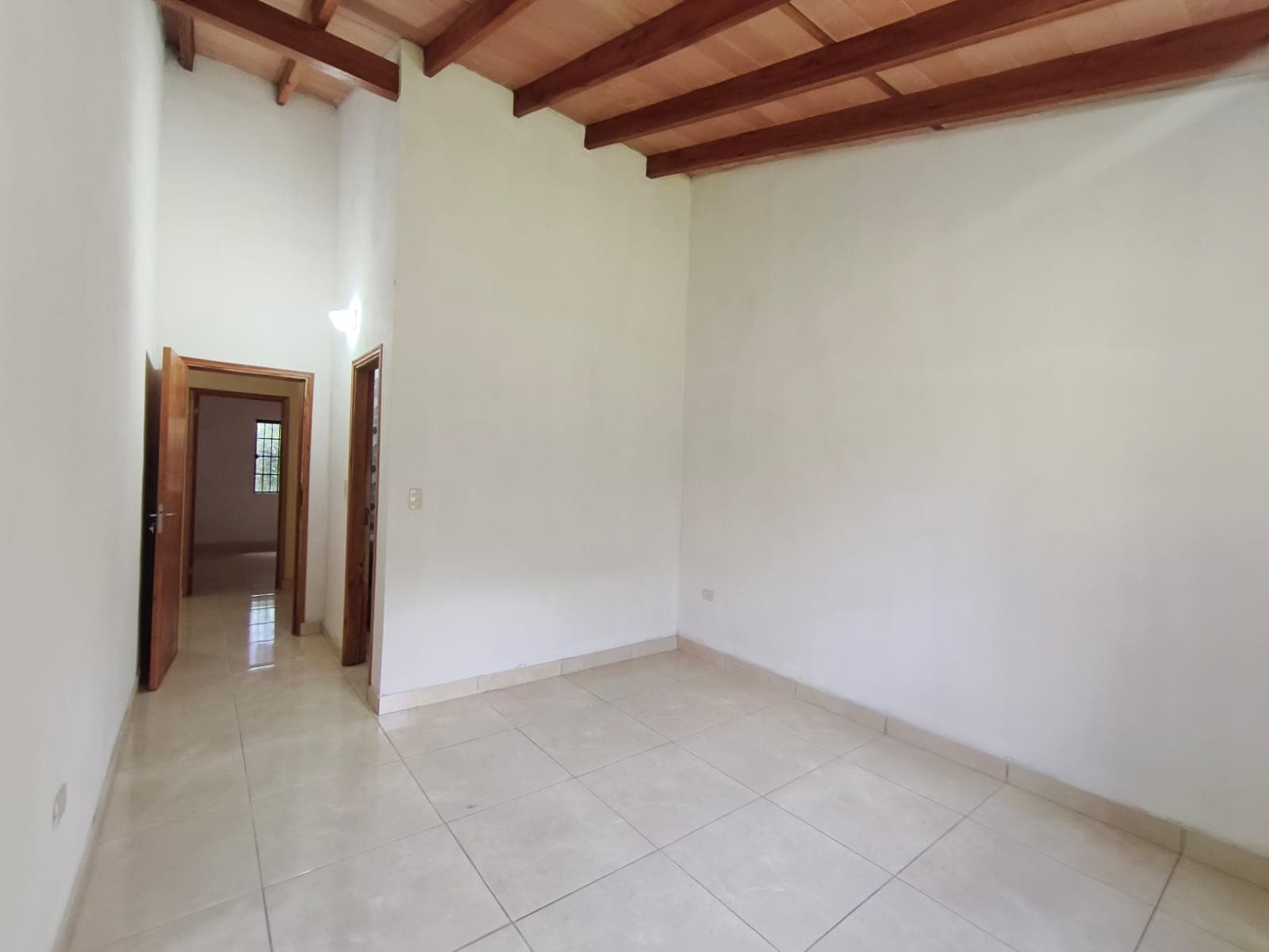 Casa a estrenar en Villa Elisa barrio picada, foto 3
