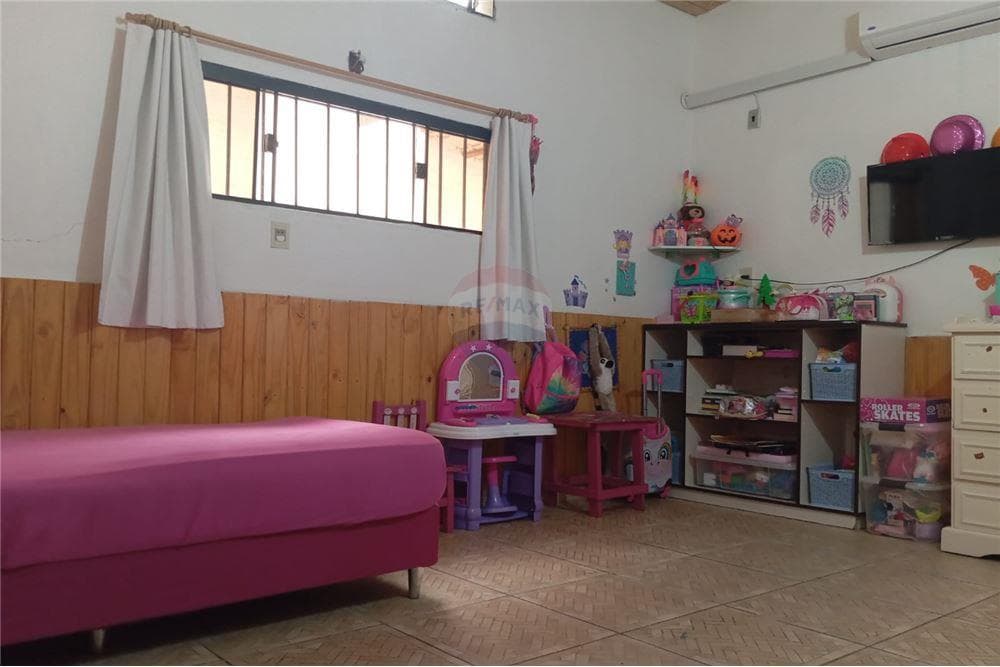 Casa en asuncion sobre asfalto zeballos cue, foto 5