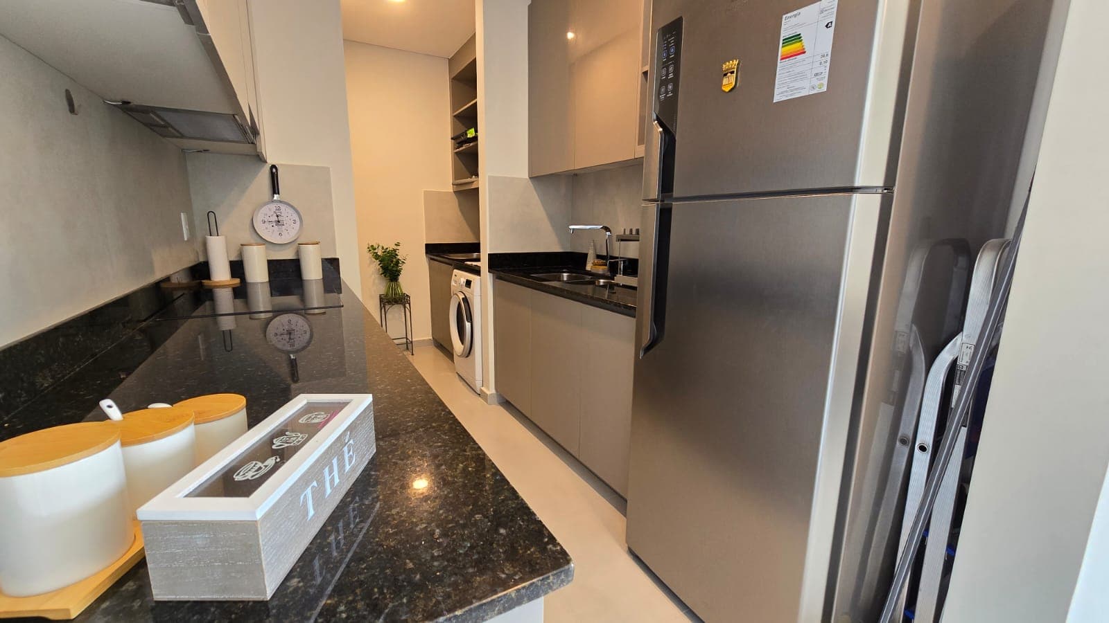 En venta departamento amoblado con renta a pasos del shopping del sol, foto 4