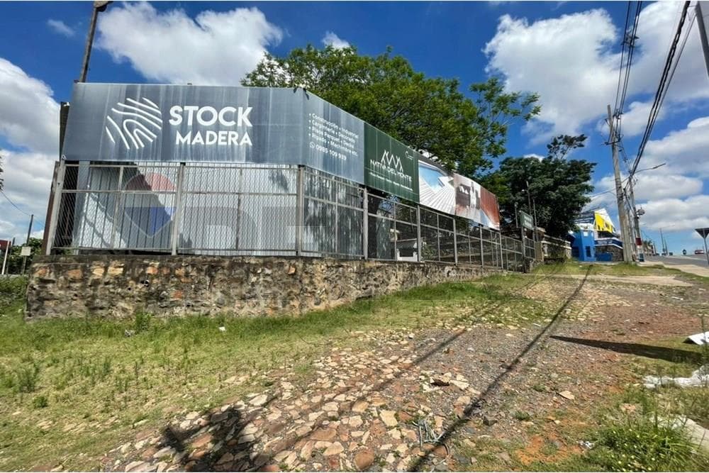 Oficina - Alquiler - Villa Elisa, Paraguay, foto 2