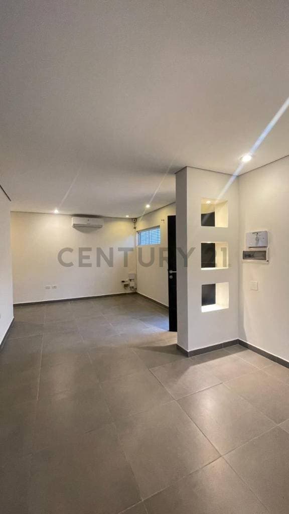 En alquiler casa en Lambaré, foto 3