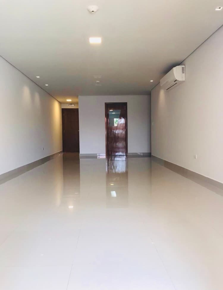 Hermoso Departamento sin muebles zona Los Laureles 3 en suite — foto 1