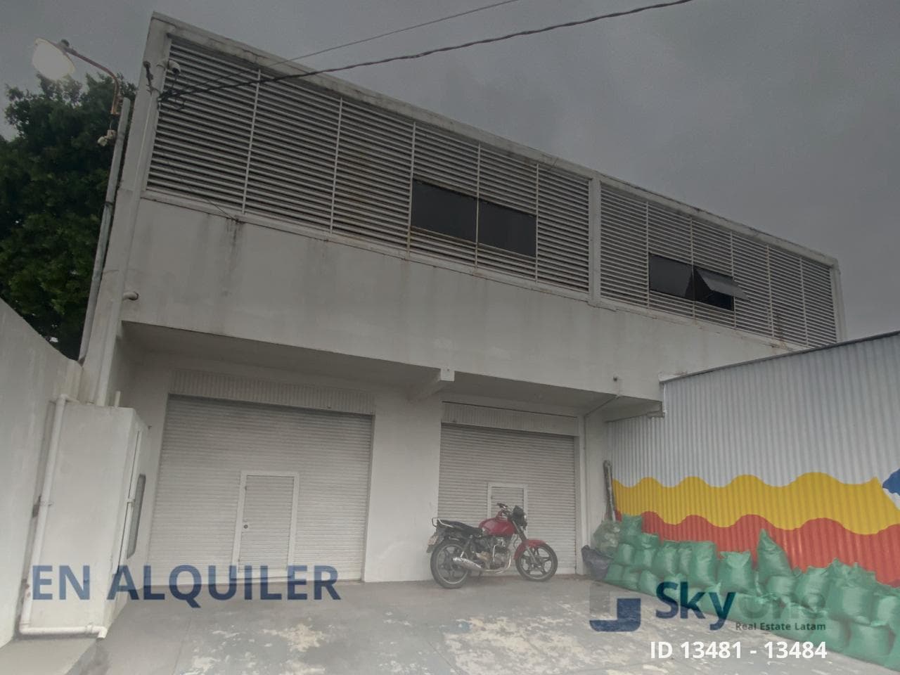 De 2 salones comerciales – Fernando de la Mora zona sur, foto 1
