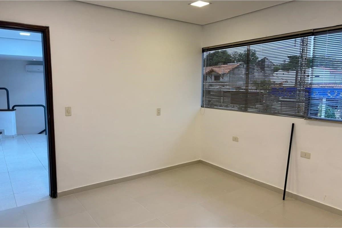 Oficinas Corporativas / Local Comercial en Alquiler - Asunción, foto 5
