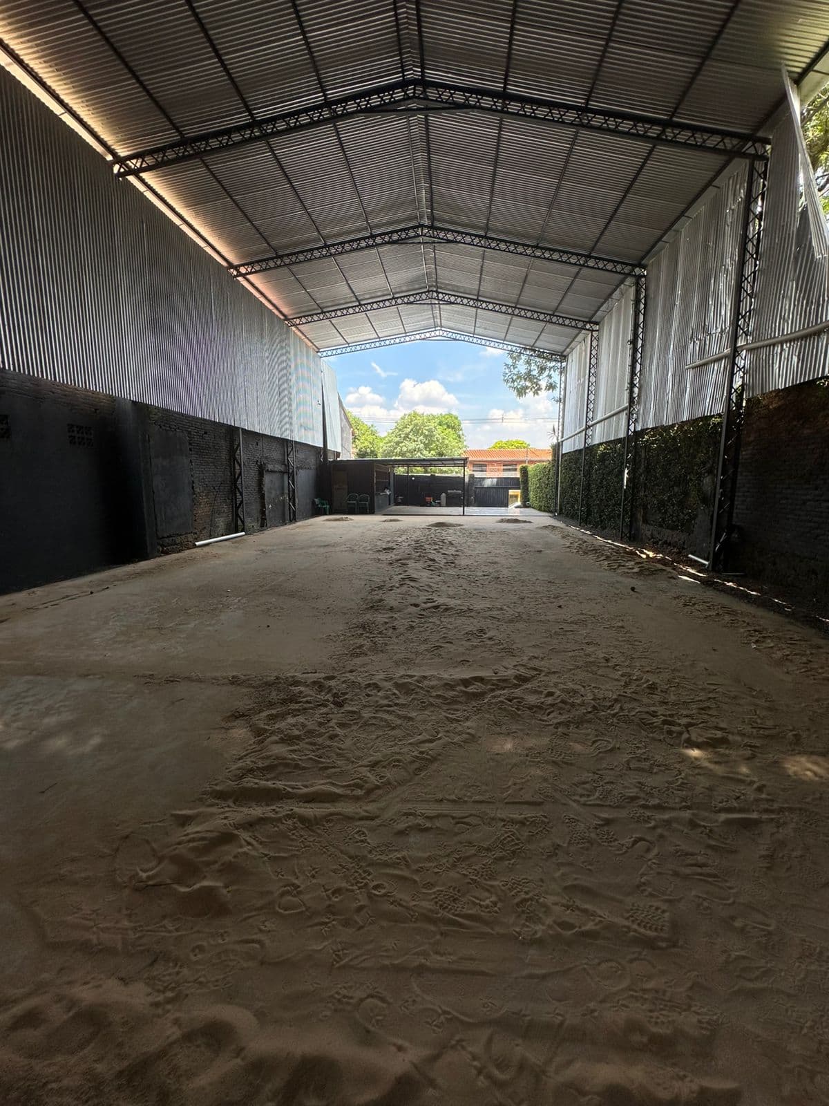 Oferta Tinglado En Alquiler – Zona Aviadores Del Chaco Y Santísima Trinidad, foto 2