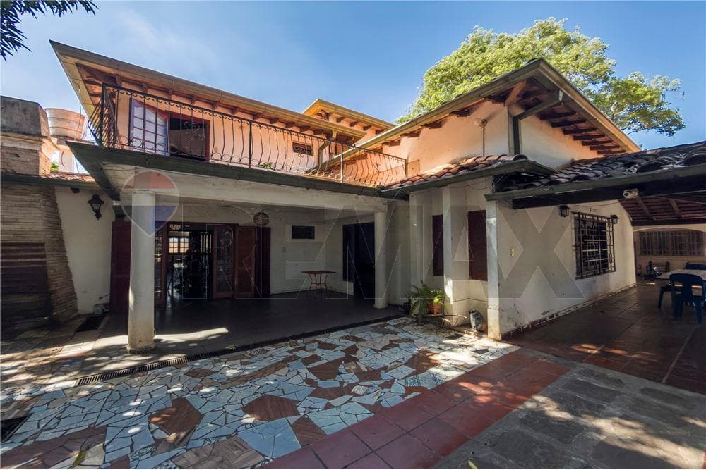 Casa de 11 habitaciones en Asunción a 3 cuadras de República Argentina, foto 1