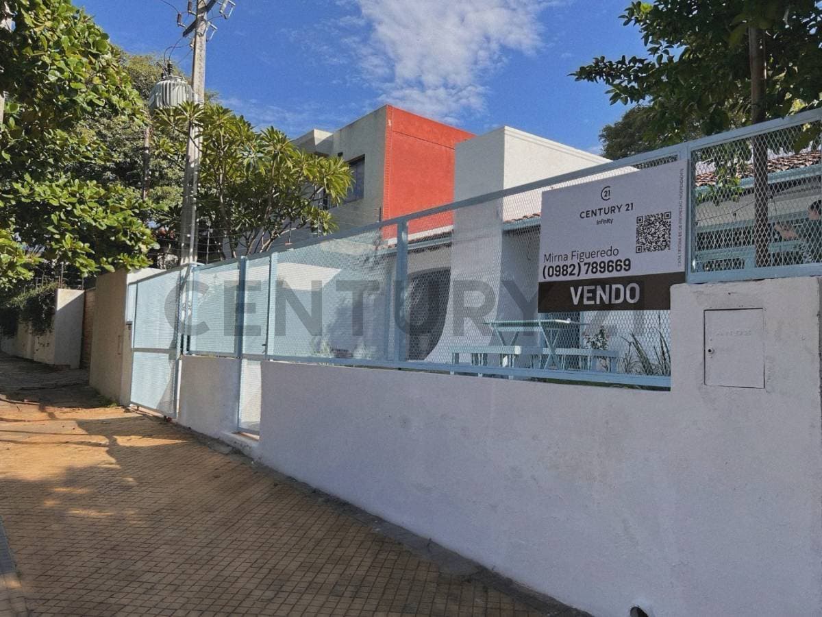 De Casa En Virgen Del Huerto, Asunción — foto 4