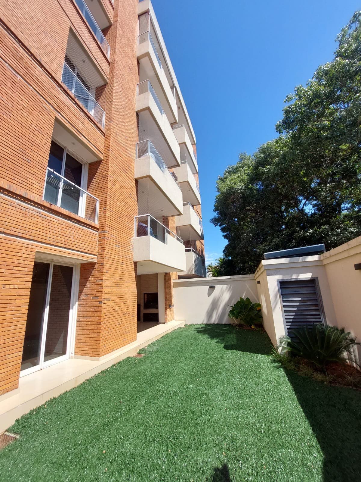 Departamento de 3 dormitorios en planta baja en barrio Herrera — foto 2
