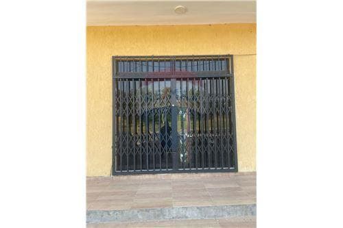 De local comercial, central limpio, foto 2