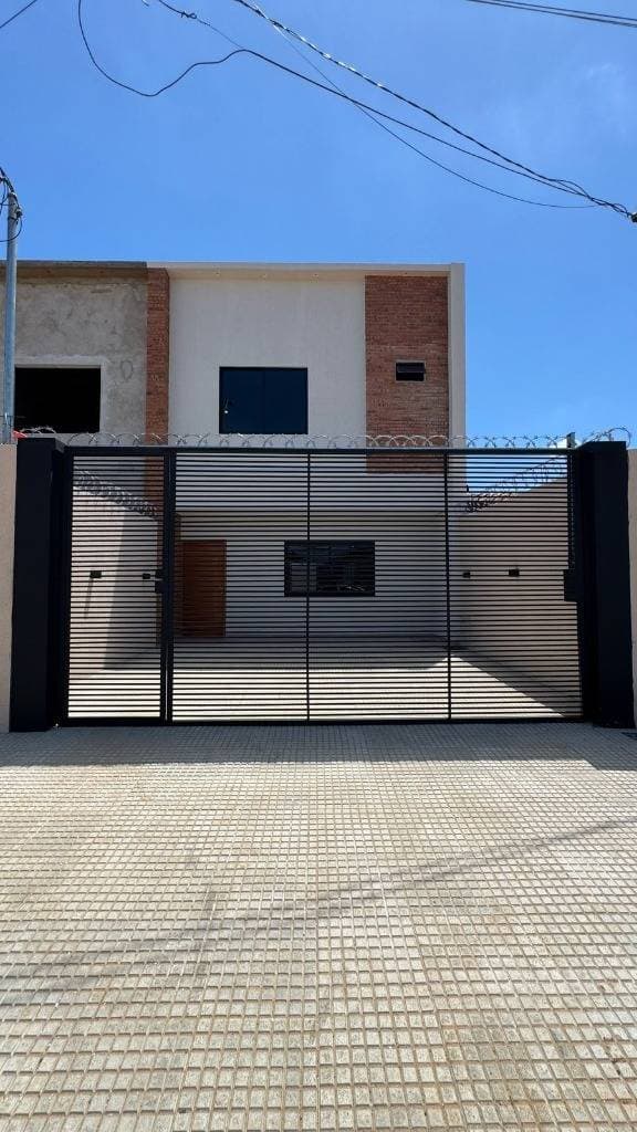 duplex en Luque,Ubicado a 7 minutos de Ñu Guasu, foto 2