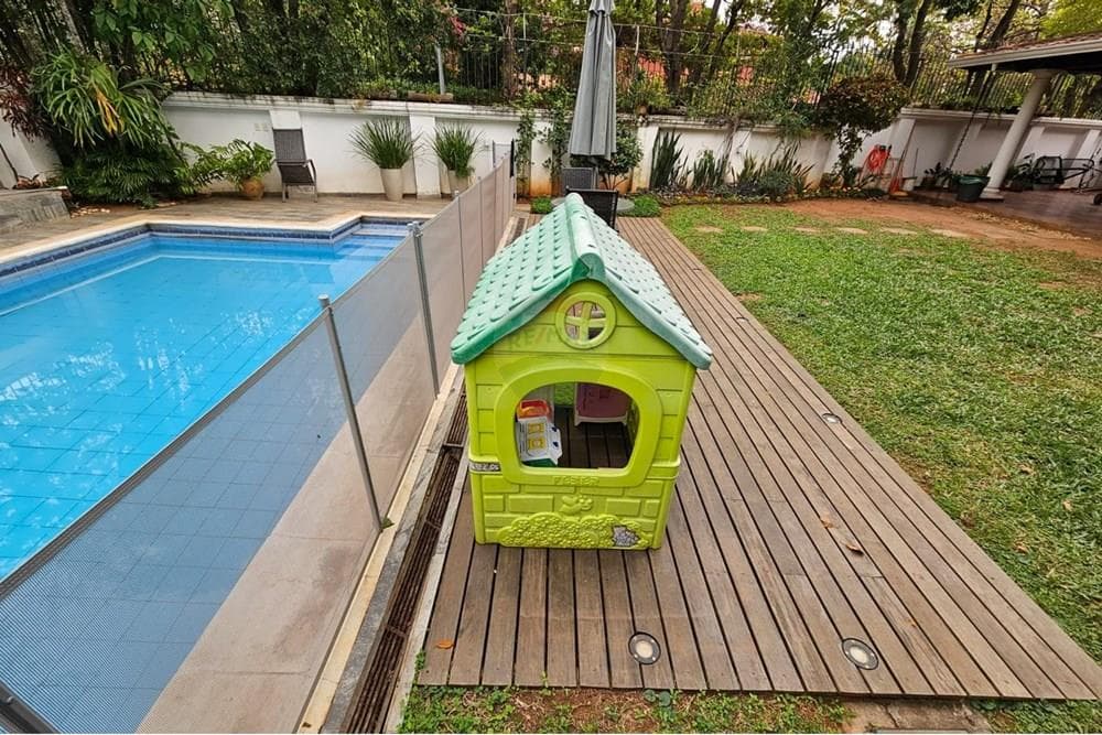 amplia residencia zona Goethe en esquina, foto 4