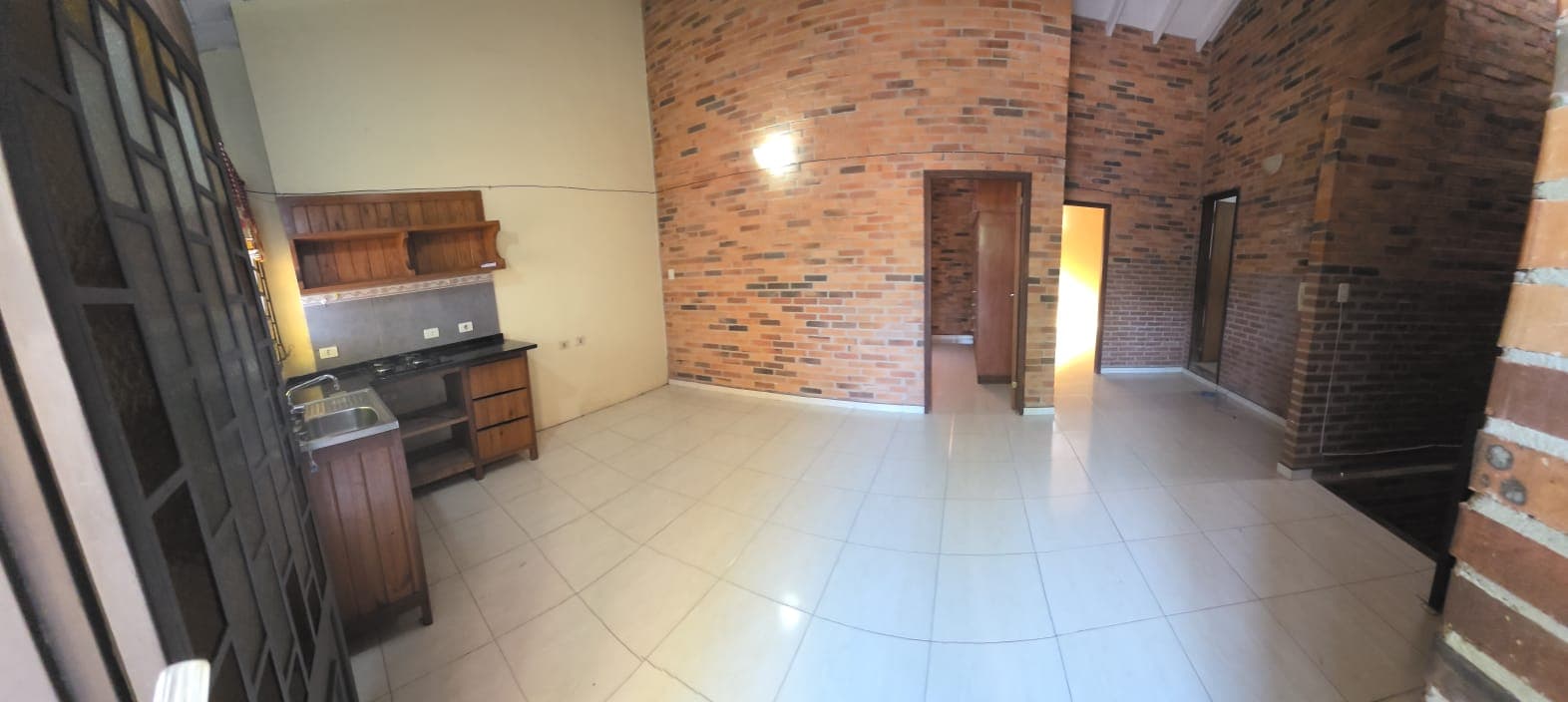 Alquilo dpto lambare zona colegio nazareth