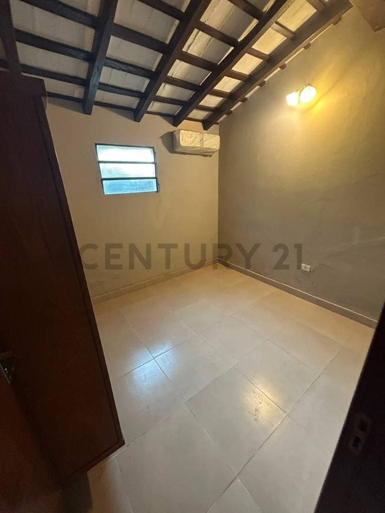 de Casa en Fernando de la Mora, Central, foto 2