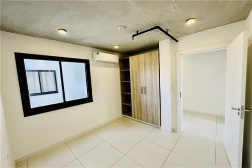 Departamento De 1 Dormitorio + Cochera En Las Mercedes, foto 5