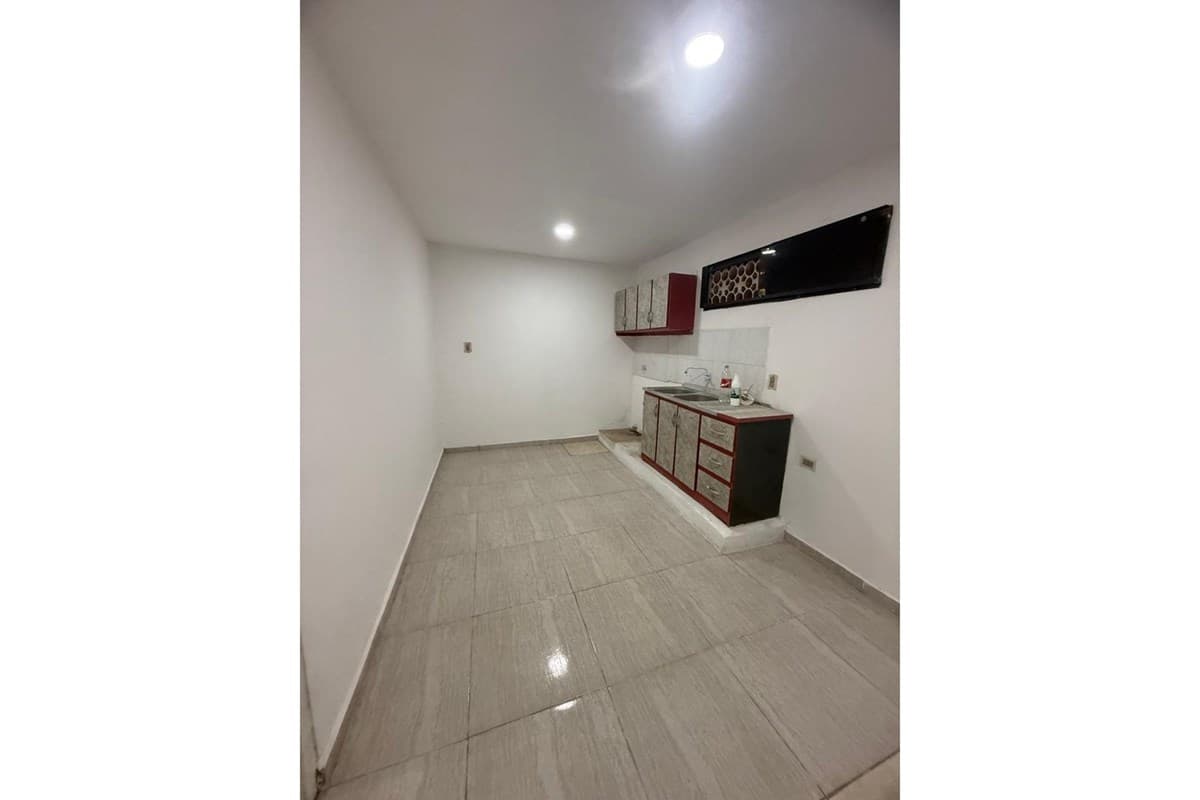 Departamento-Alquiler-Ingavi, Fernando de la Mora, Central, foto 4