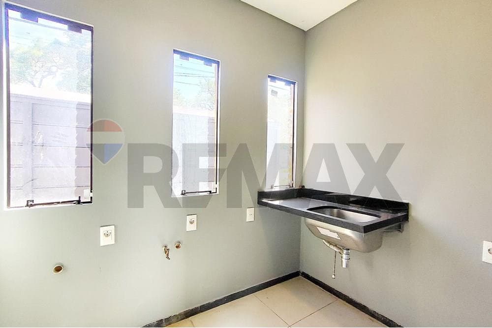 En venta casa en Luque, foto 4