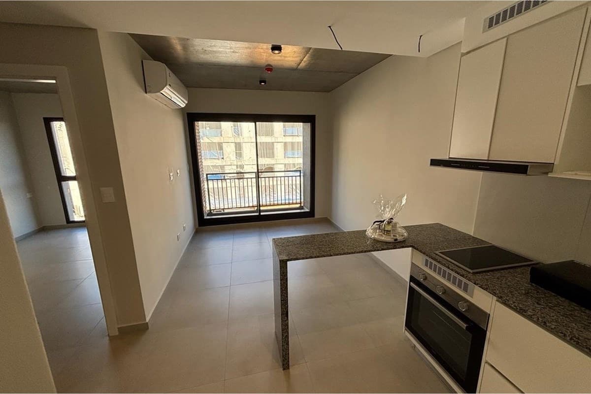 En venta departamento en barrio privado, foto 2