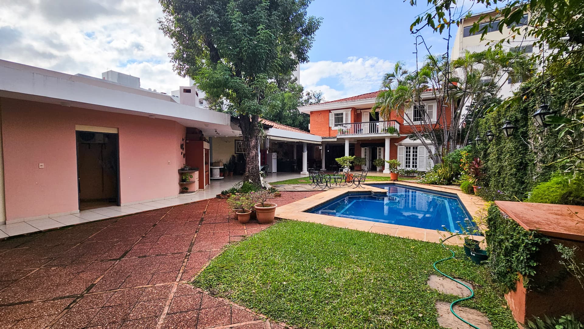 Casa en barrio Jara, foto 2