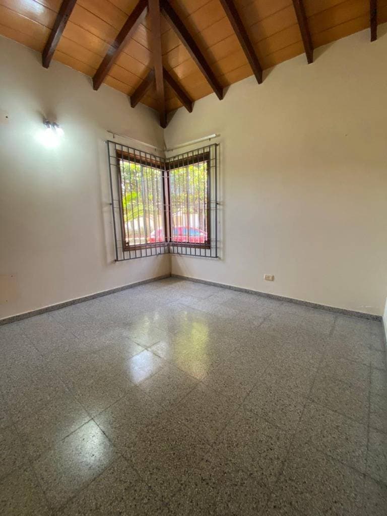 Hermosa casa en venta en barrio nazareth, foto 3