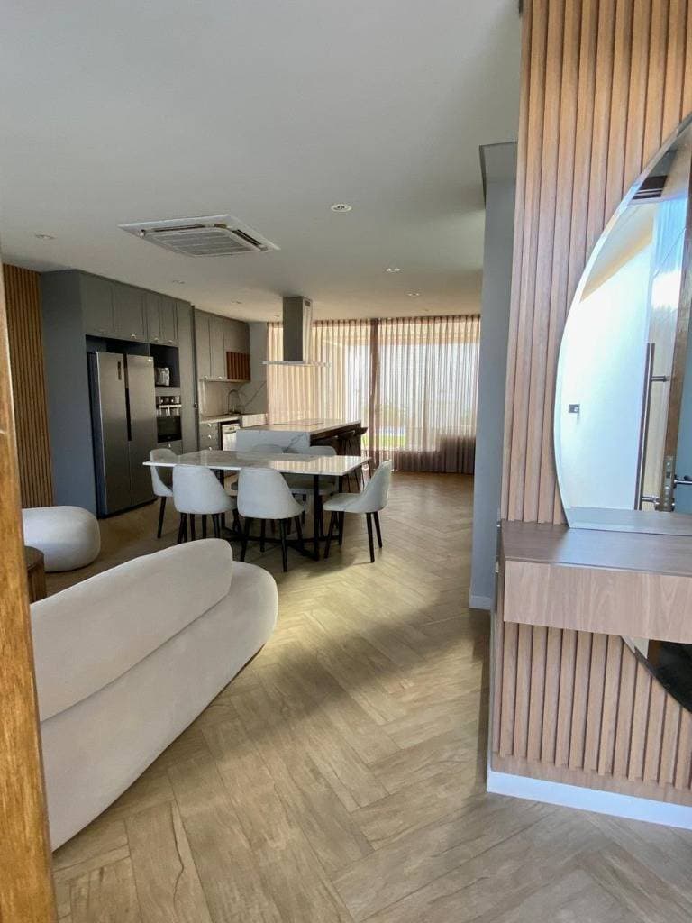 Casa duplex en venta 3 dormitorios – loma pytá, foto 3
